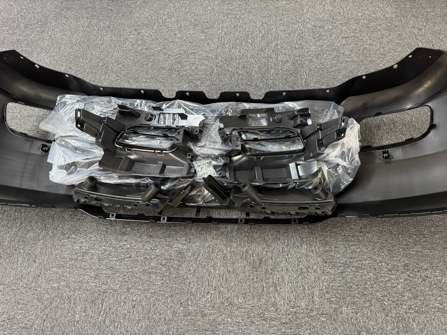 For 2016-2020 Dodge Durango SRT Style Front Bumper Cover Kit