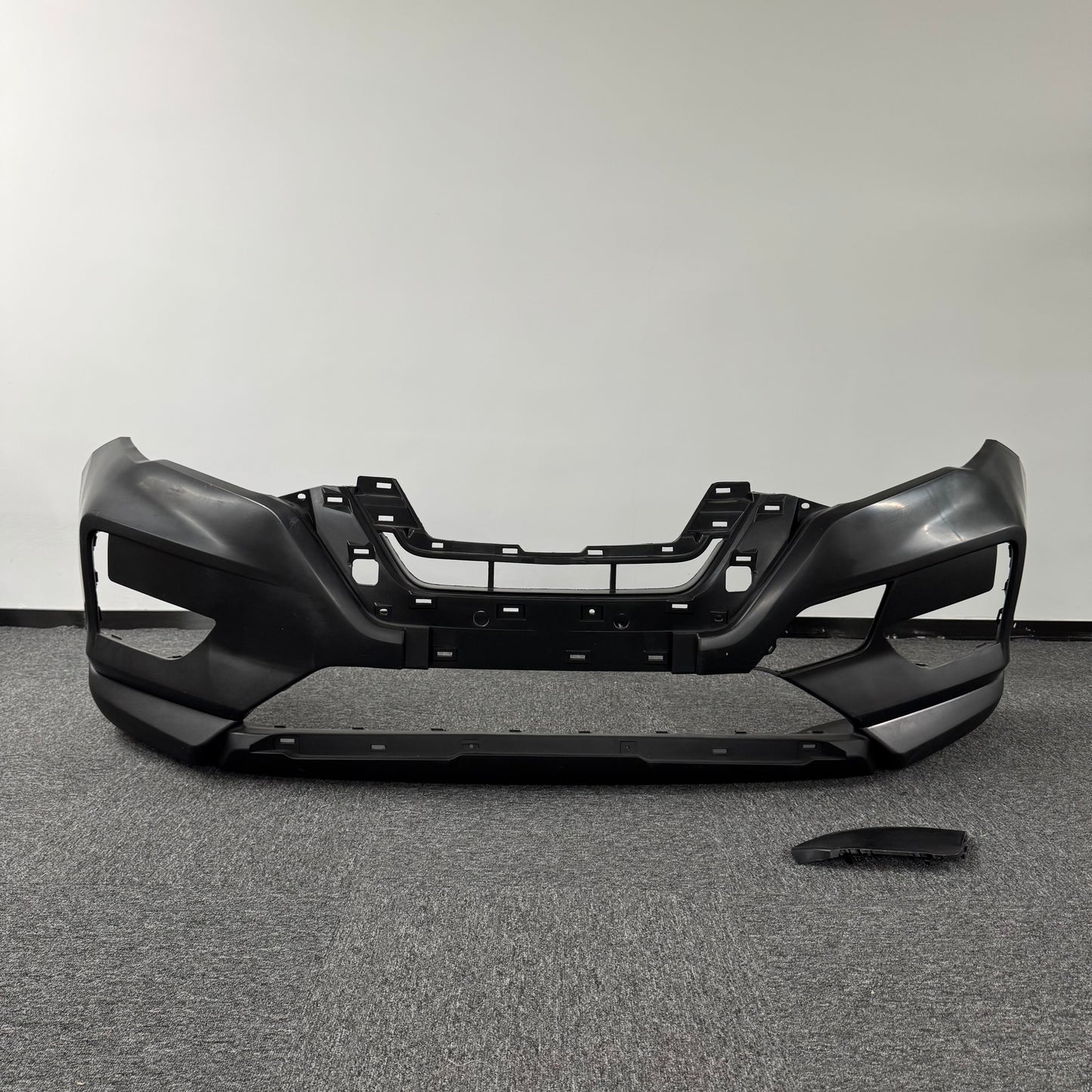 For 2017-2020 Nissan Rogue Front Bumper Cover